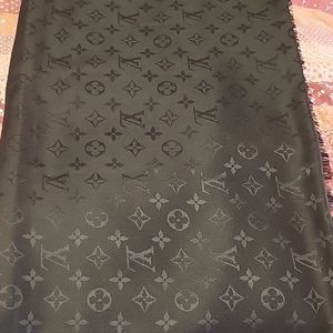 Louis Vuitton Monigram Shawl